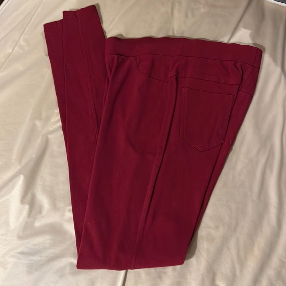 Red hot pants, super stretchy! No flaws.